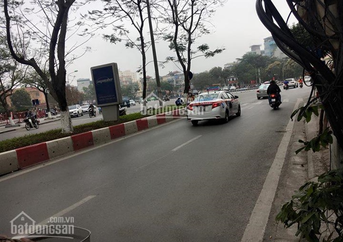 Chính chủ cho thuê nhà tầng 2, 3, 4 mặt phố 119 Trần Đăng Ninh, 50m2, 6tr/tháng, có thang máy