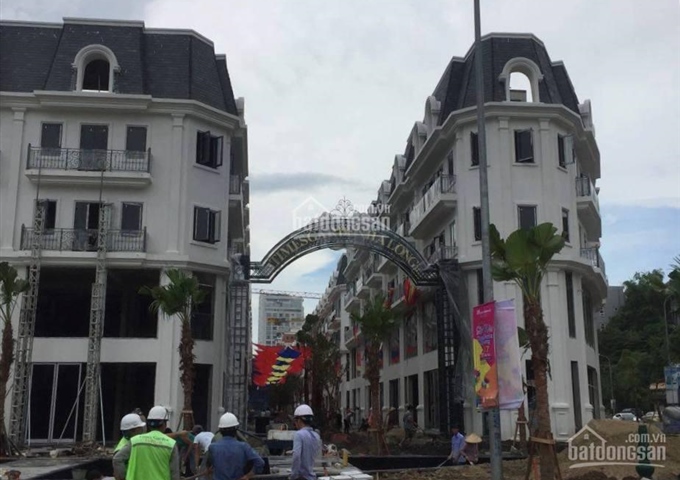 Bán 3 căn nhà phố shophouse Times Garden Hạ Long, dt: 387,6 m2, giá: 15 tỷ. Lh: 09030888187 Thành