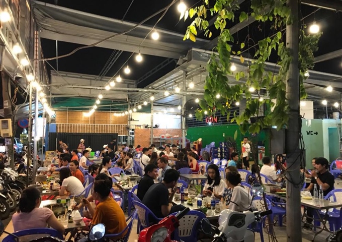 Cho thuê mặt bằng mặt tiền đường Bình Quới, P28, Bình Thạnh. Mặt bằng đẹp vào kinh doanh ngay