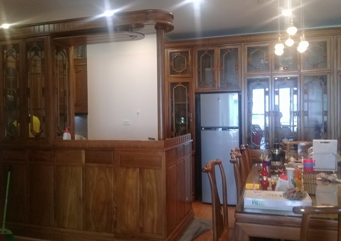 CC cho thuê CHCC tại Ngọc Khánh Plaza, full nội thất cao cấp, view hồ Ngọc Khánh. LH: 0964292929