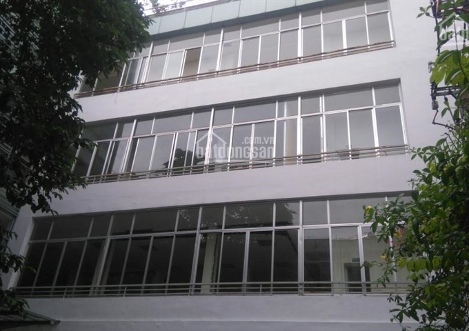 Cho thuê văn phòng tại tòa nhà văn phòng 201 Khâm Thiên, sàn 100m2, đầy đủ tiện nghi giá rẻ