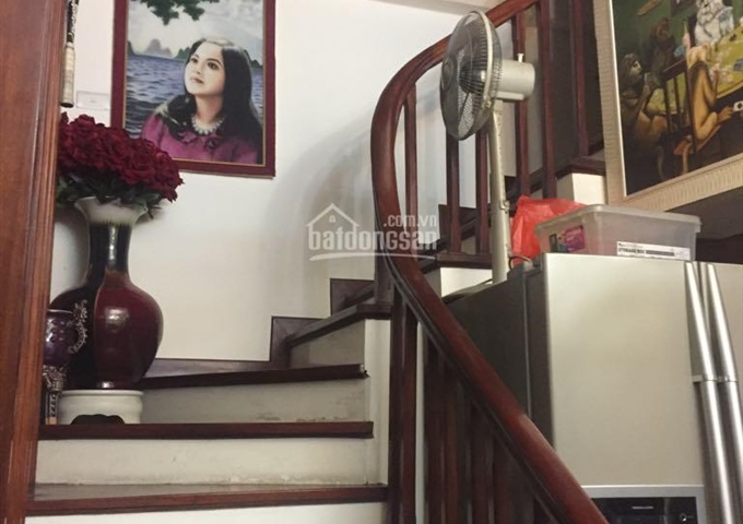 Bán nhà ngõ 317 Tây Sơn 50m2, 5 tầng mới đẹp, 4,8 tỷ full nội thất, ngõ rộng đẹp, LH 0936181212