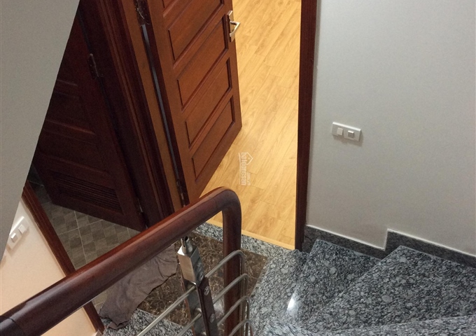 Bán nhà 35m2 tại tổ 20, P. Ngọc Thụy cực đẹp